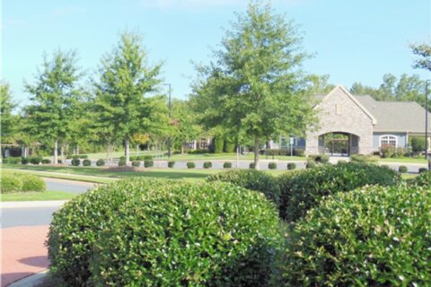 SouthernEEZ Landscaping, Homeowners Associations, Maintenance