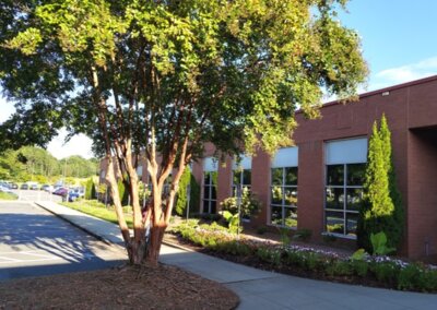 SouthernEEZ Landscaping, Warehouse, Commercial, Maintenance