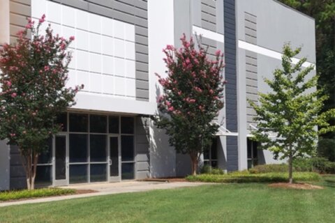 SouthernEEZ Landscaping, Warehouse, Commercial, Maintenance